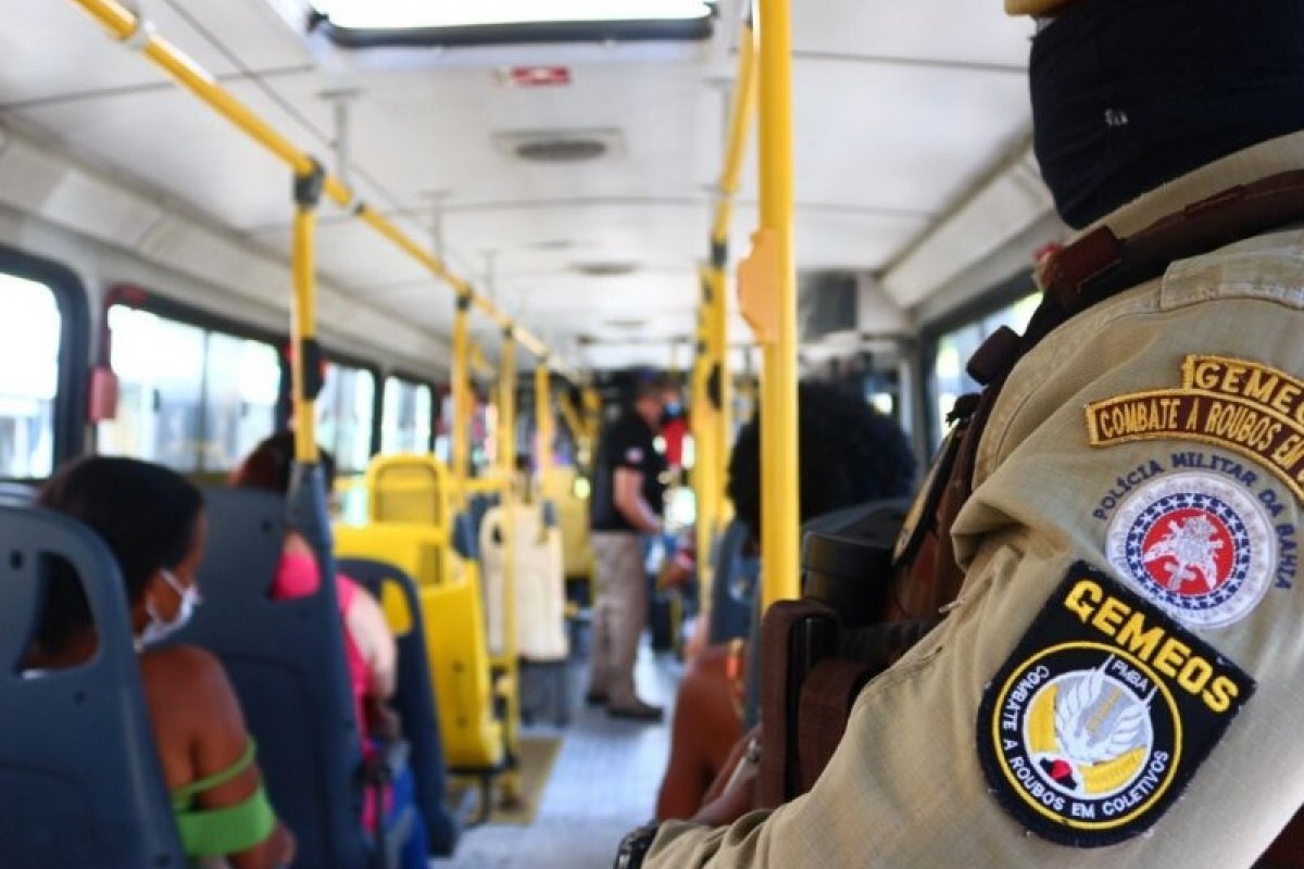 Assalto Quatro ônibus São Assaltados Em Salvador No Início Desta Manhã Bahia Farol Da Bahia 2427