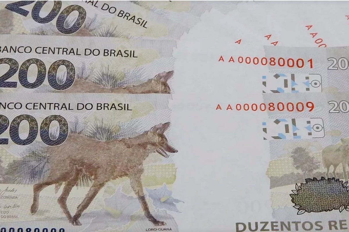 Lançada nota de R$ 200 reais com lobo-guará estampado na cédula